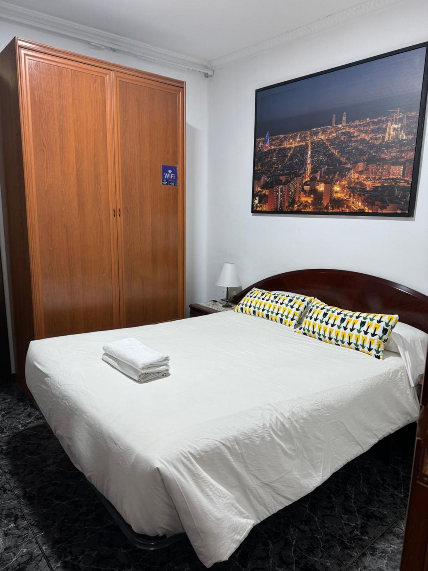 Room Familiar Sants Βαρκελώνη Εξωτερικό φωτογραφία